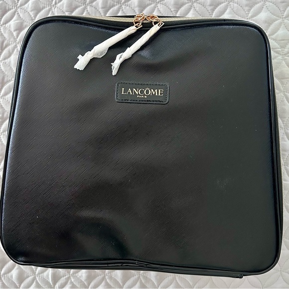 New Lancòme Cosmetic Bag - Picture 1 of 7